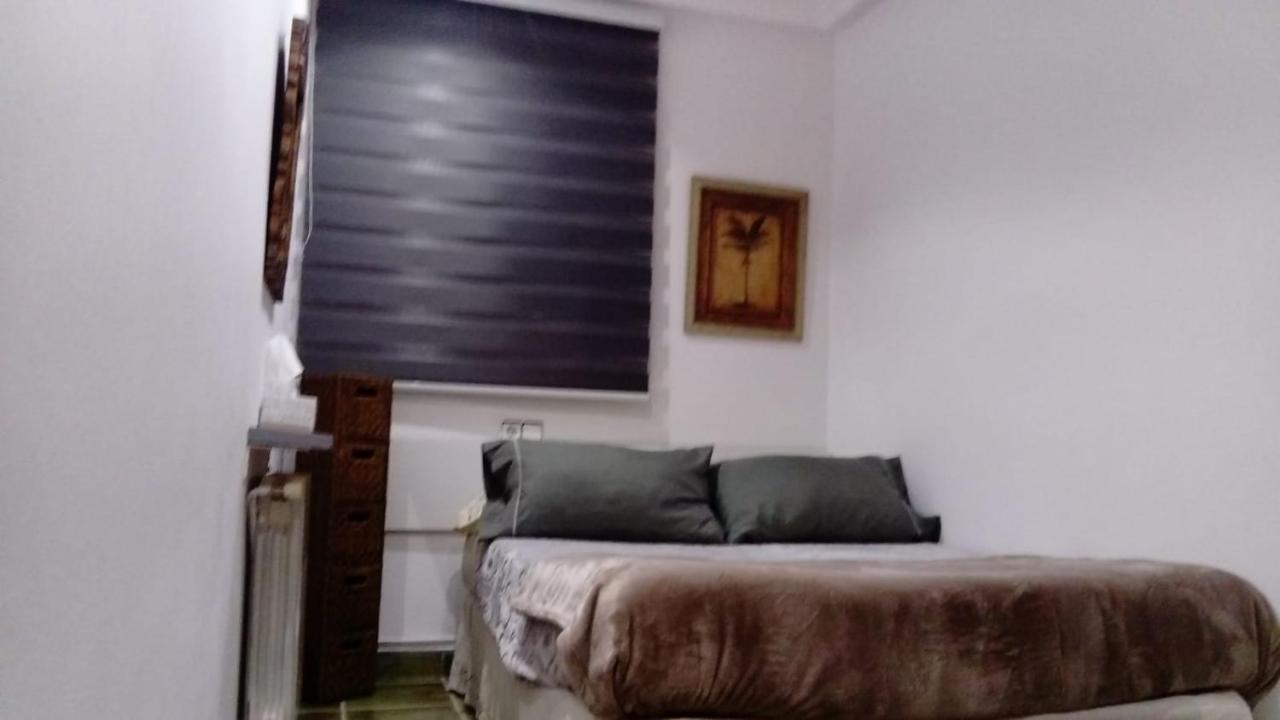 Private Rooms - Airport Сан-Бой-де-Льобрегат Экстерьер фото